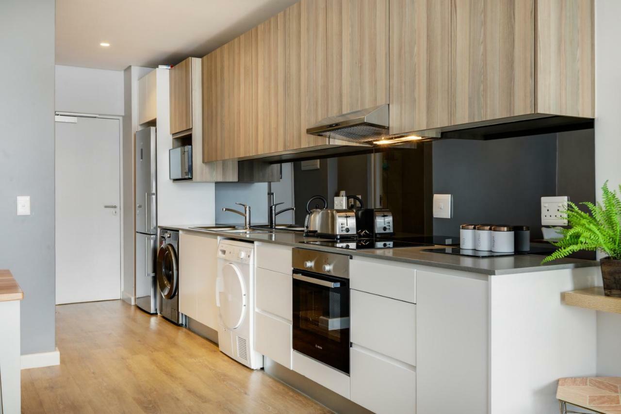 Backup-Power Eco Balcony Apartment Near Table Mountain كيب تاون المظهر الخارجي الصورة